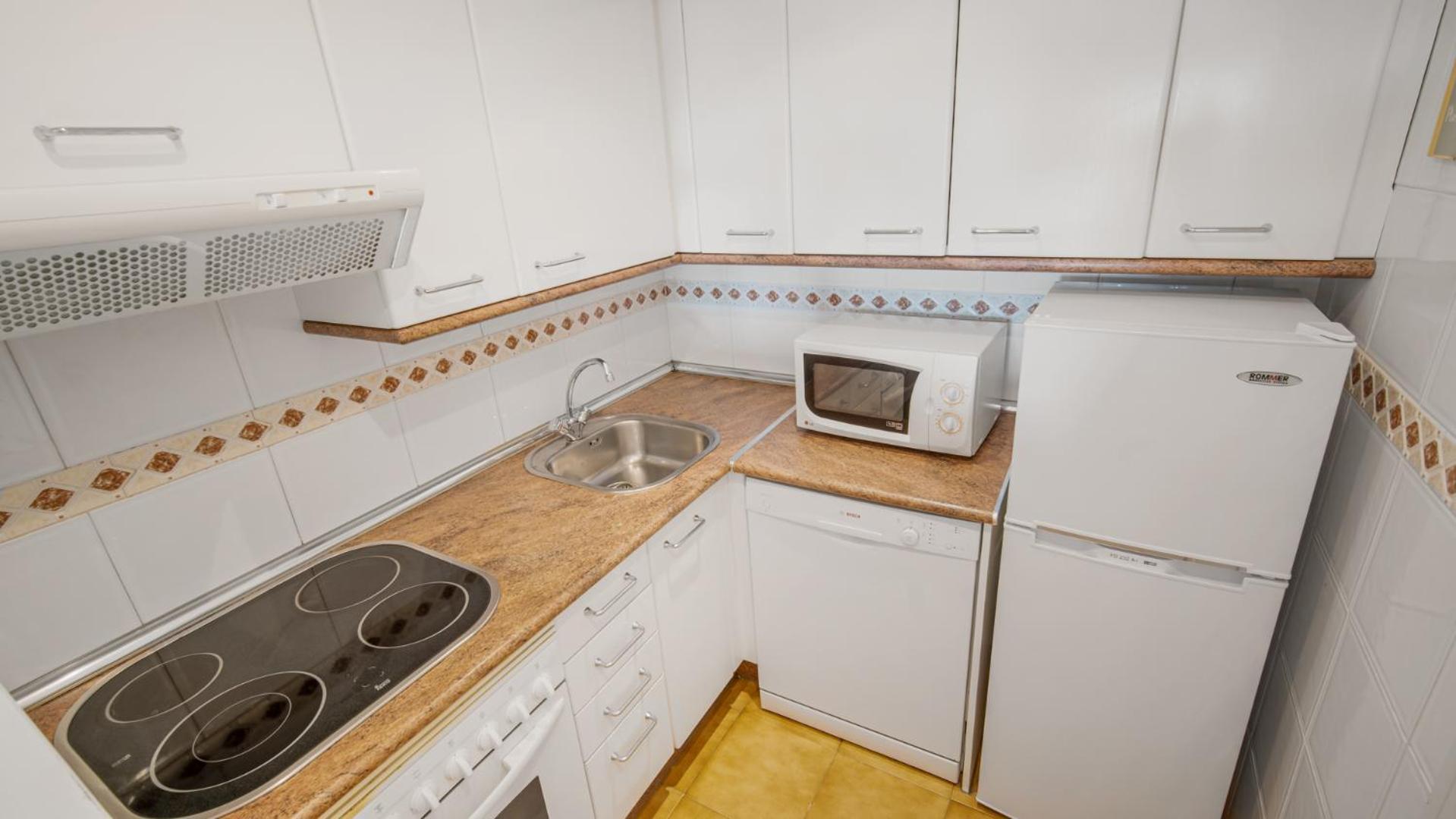 1 Bedroom Apartment, With Sea Views, In Medina Garden - Puerto Banus Lejlighed