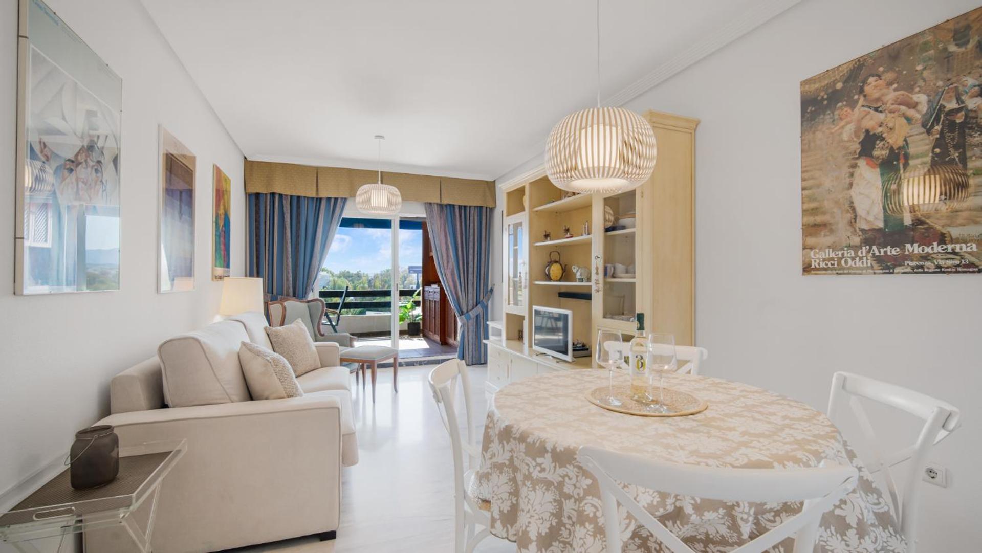 1 Bedroom Apartment, With Sea Views, In Medina Garden - Puerto Banus Lejlighed